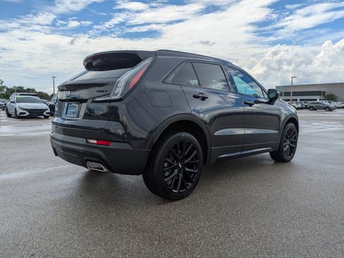 Used 2023 Cadillac XT4 Sport w/ LPO, Onyx Lite Package FWD image 4