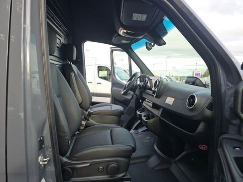 New 2025 Mercedes-Benz Sprinter 2500 image 19