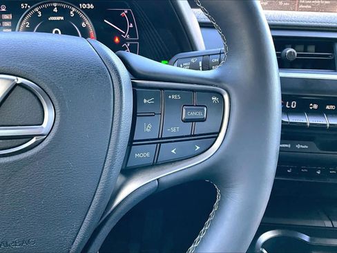 Used 2021 Lexus UX 200 w/ Premium Package FWD image 23