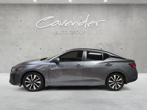 Used 2024 Nissan Sentra SV w/ SV Premium Package image 13