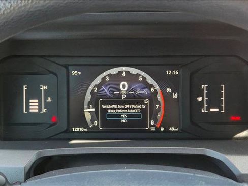 Used 2025 Toyota Tacoma SR5 AWD/4WD image 11