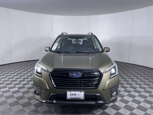 Used 2023 Subaru Forester Premium image 27