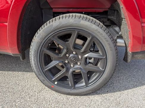 New 2026 RAM 1500 Laramie AWD/4WD image 9