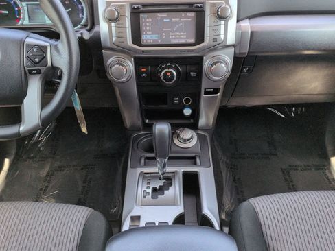 Used 2019 Toyota 4Runner SR5 AWD/4WD image 18