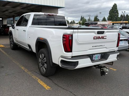Used 2025 GMC Sierra 3500 Denali w/ Denali Reserve Package AWD/4WD image 7