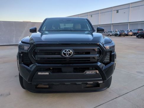 Certified 2025 Toyota Tacoma SR5 image 2