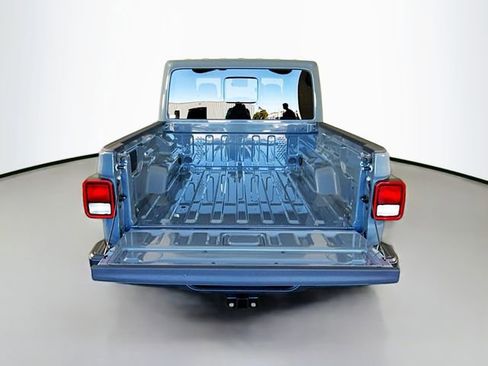 New 2025 Jeep Gladiator Sport image 25