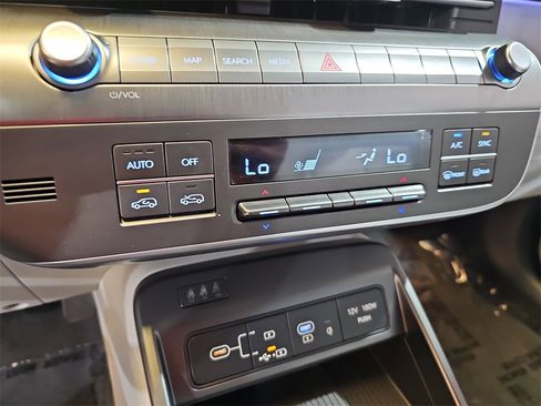 New 2026 Hyundai Kona SEL Premium image 22