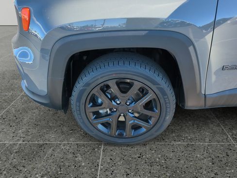 Used 2022 Jeep Renegade Altitude w/ Convenience Group image 14