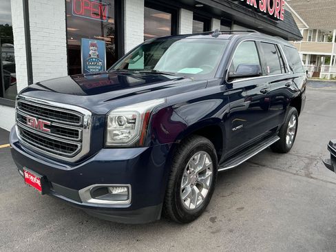 Used 2018 GMC Yukon SLE w/ SLE Value Package AWD/4WD image 2