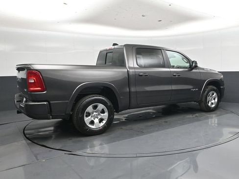 New 2026 RAM 1500 4x4 Crew Cab image 3