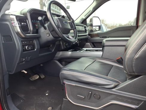 Used 2024 Ford F250 Lariat w/ Lariat Ultimate Package image 15
