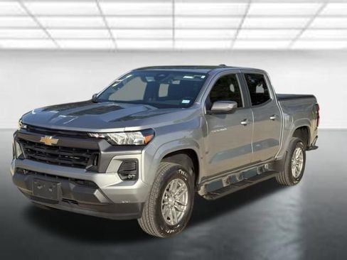 Used 2024 Chevrolet Colorado LT w/ LT Convenience Package II RWD image 1