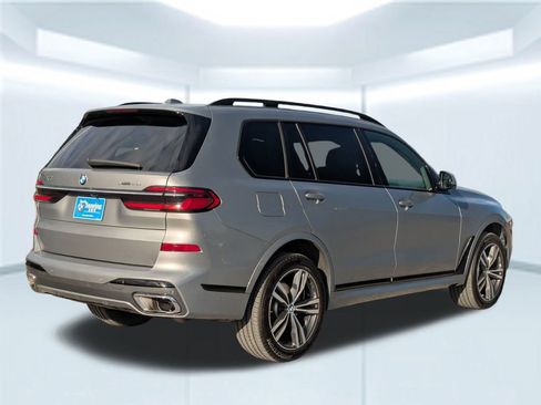 Used 2023 BMW X7 xDrive40i w/ Executive Package image 6
