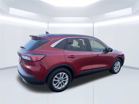 Used 2022 Ford Escape SE FWD image 4