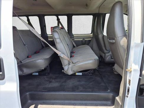 Used 2019 Chevrolet Express 3500 LT w/ LT Preferred Equipment Group RWD image 18