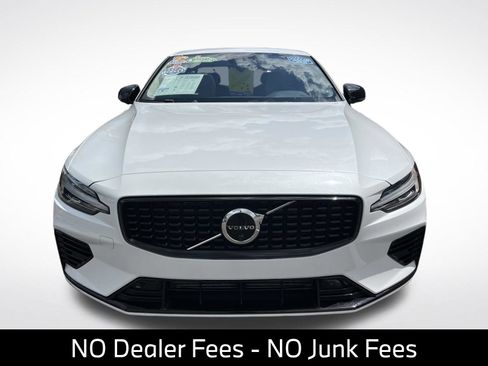 Used 2023 Volvo S60 T8 Plus AWD/4WD image 2