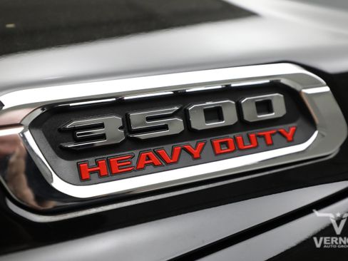 Used 2024 RAM 3500 Limited w/ Safety Group image 12