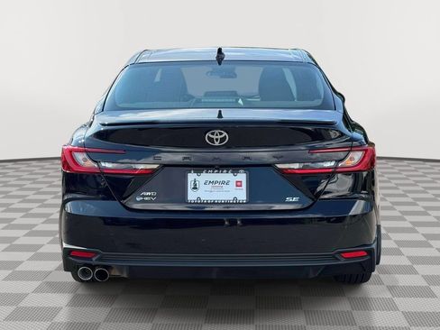 Used 2025 Toyota Camry SE AWD/4WD image 6