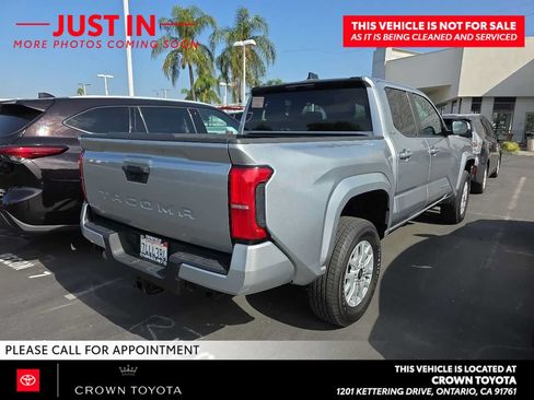 Used 2024 Toyota Tacoma SR5 AWD/4WD image 3