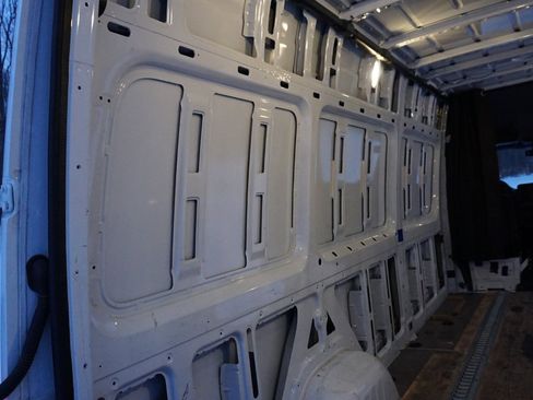 Used 2020 Mercedes-Benz Sprinter 2500 w/ Driver Convenience Package image 19