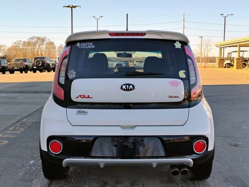 Used 2019 Kia Soul ! image 5