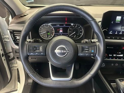 Used 2023 Nissan Rogue SL AWD/4WD image 25