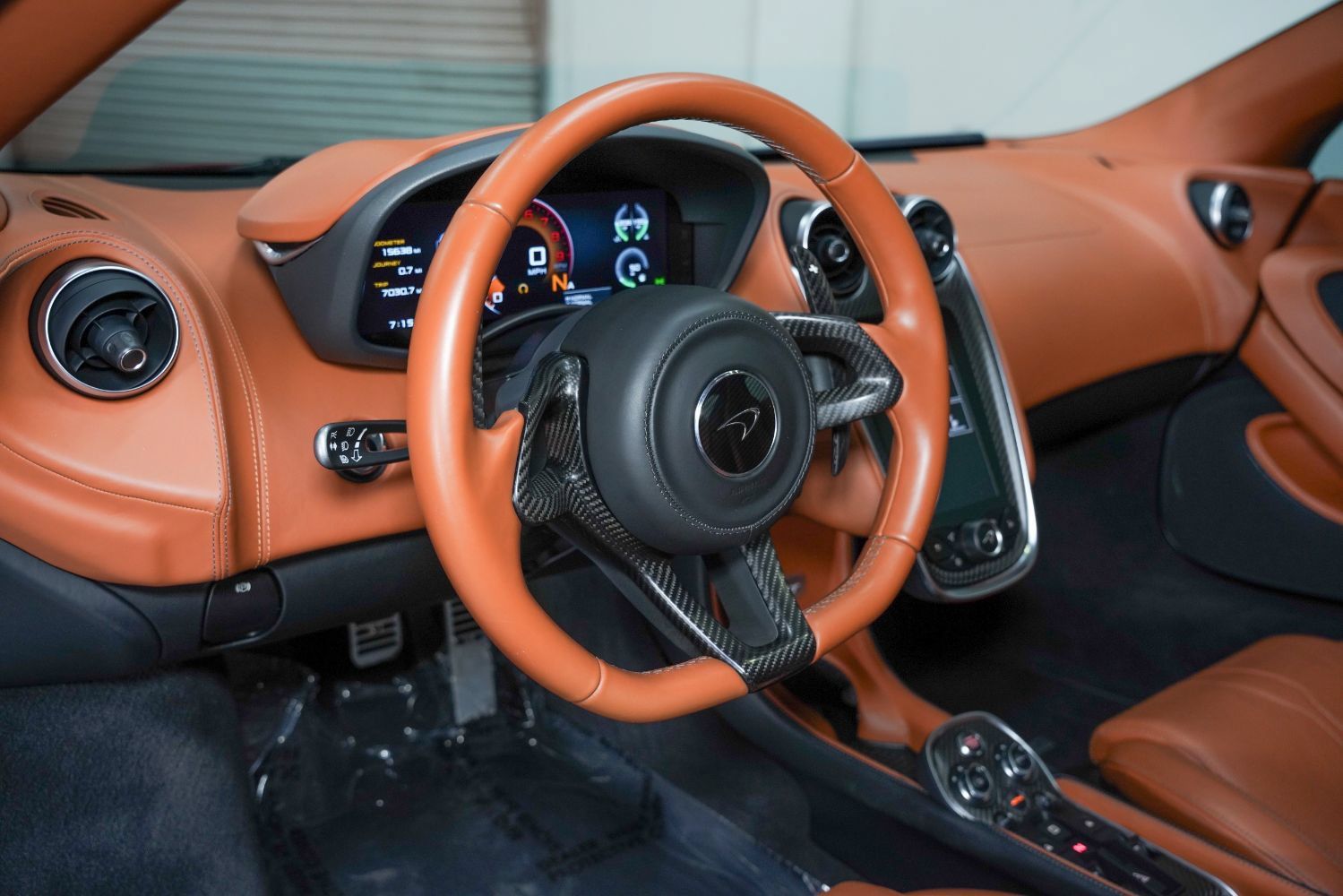 Used 2017 McLaren 570S RWD image 42