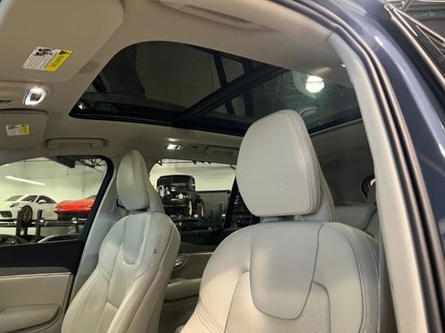 Used 2022 Volvo XC90 T6 Inscription image 24
