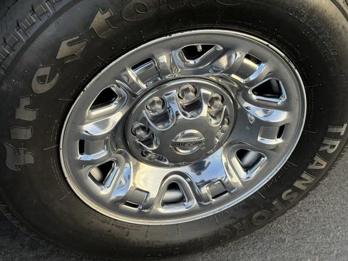 Used 2018 Nissan NV 3500 SL RWD image 8