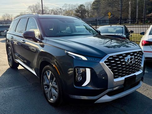 Used 2021 Hyundai Palisade Limited FWD image 3