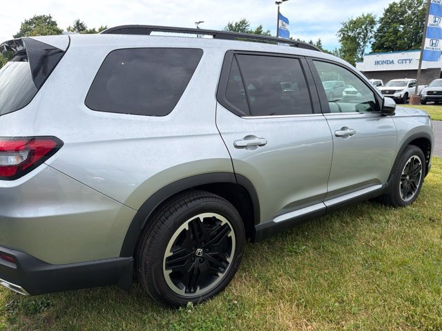 Used 2026 Honda Pilot Touring image 7