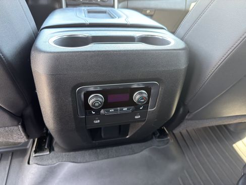 Used 2024 Chevrolet Tahoe Z71 w/ Z71 Off-Road Package AWD/4WD image 22