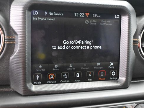 Used 2023 Jeep Wrangler Unlimited Sahara image 28