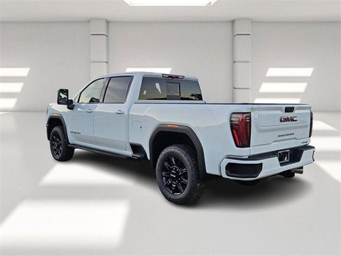 New 2026 GMC Sierra 2500 AT4 image 3