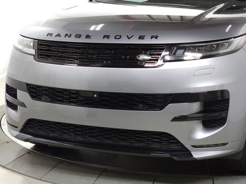 Used 2025 Land Rover Range Rover Sport Autobiography AWD/4WD image 12