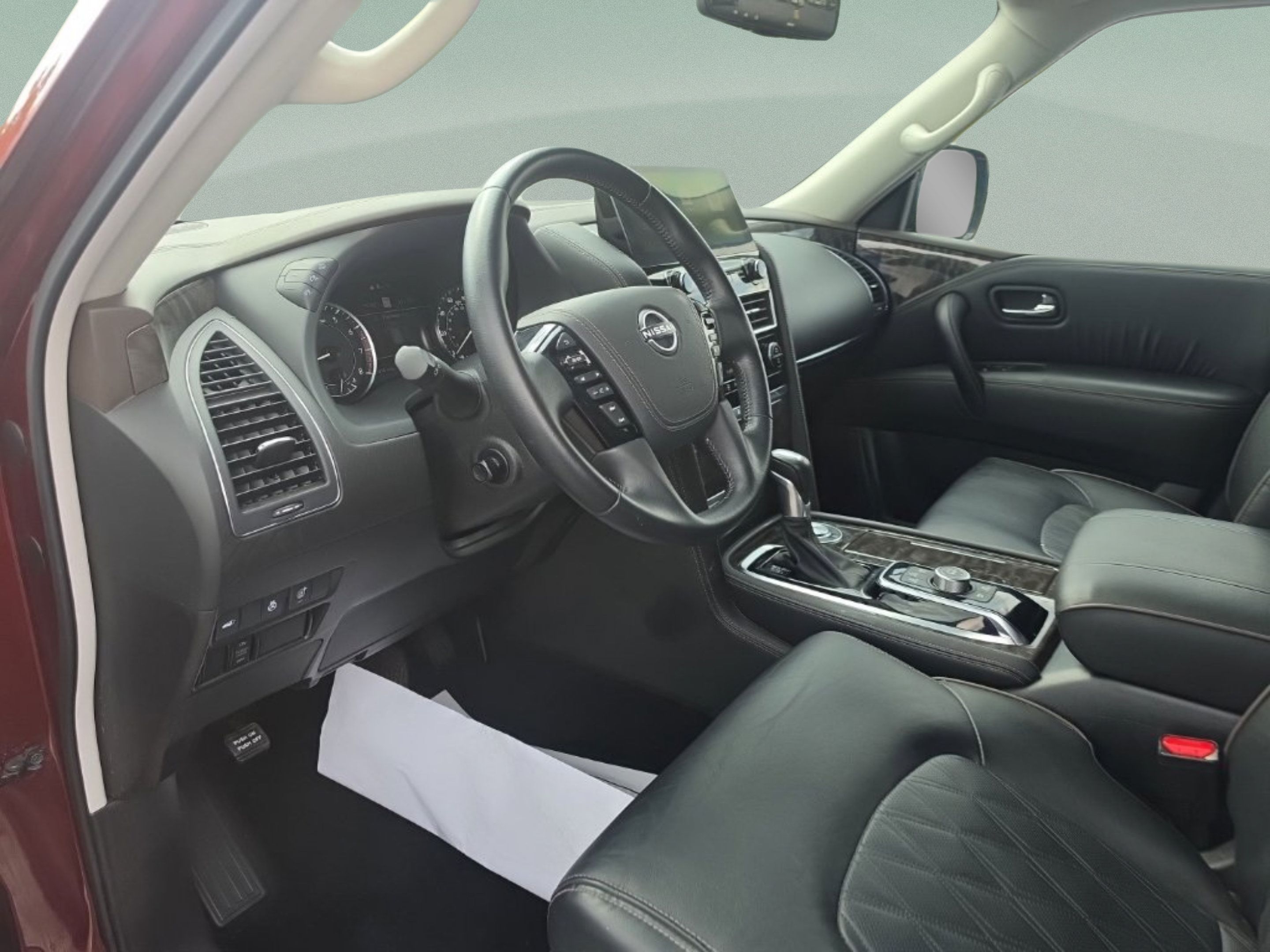 Used 2024 Nissan Armada Platinum w/ Captain's Chairs Package RWD image 13
