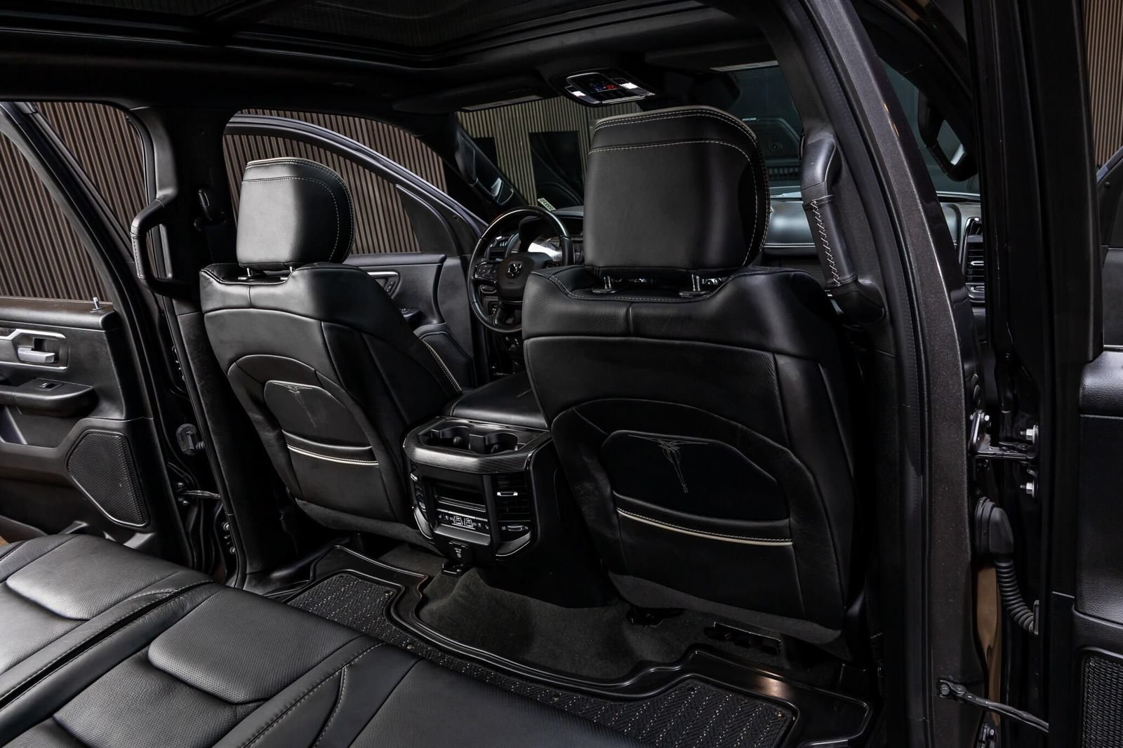 Used 2022 RAM 1500 Limited AWD/4WD image 32