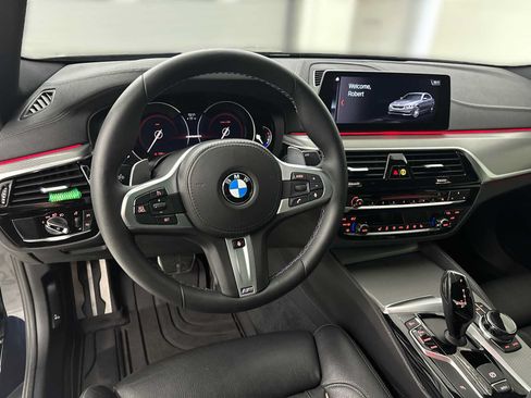 Used 2018 BMW M550i xDrive AWD/4WD image 11
