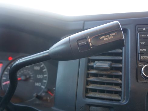 Used 2018 Nissan NV 2500 SV w/ Navigation Package image 8