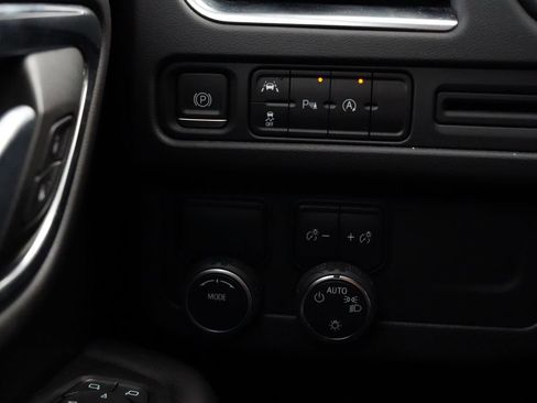 Used 2023 Chevrolet Tahoe LS RWD image 29