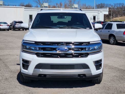 Used 2023 Ford Expedition Max Limited image 2