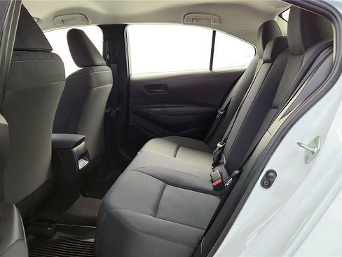 Certified 2023 Toyota Corolla LE image 33