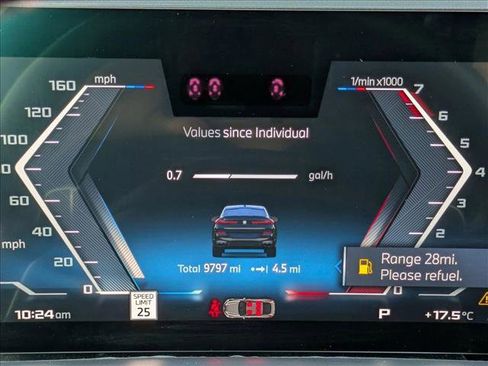 Used 2025 BMW X6 M60i image 11