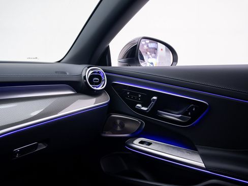 Used 2025 Mercedes-Benz CLE 300 4MATIC Cabriolet w/ Night Package image 30