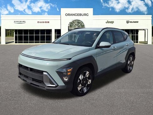 Used 2025 Hyundai Kona SEL FWD image 5