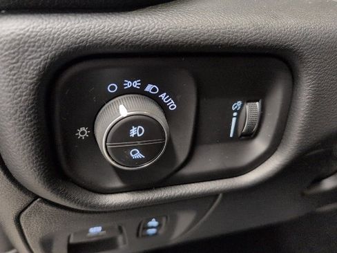 New 2026 RAM 1500 4x4 Crew Cab image 19