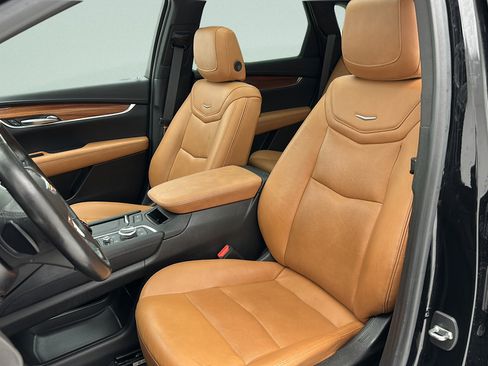 Used 2022 Cadillac XT5 Premium Luxury AWD/4WD image 14