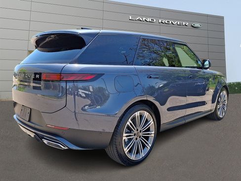 New 2026 Land Rover Range Rover Sport SE AWD/4WD image 2