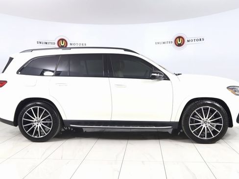 Used 2024 Mercedes-Benz GLS 580 4MATIC image 2